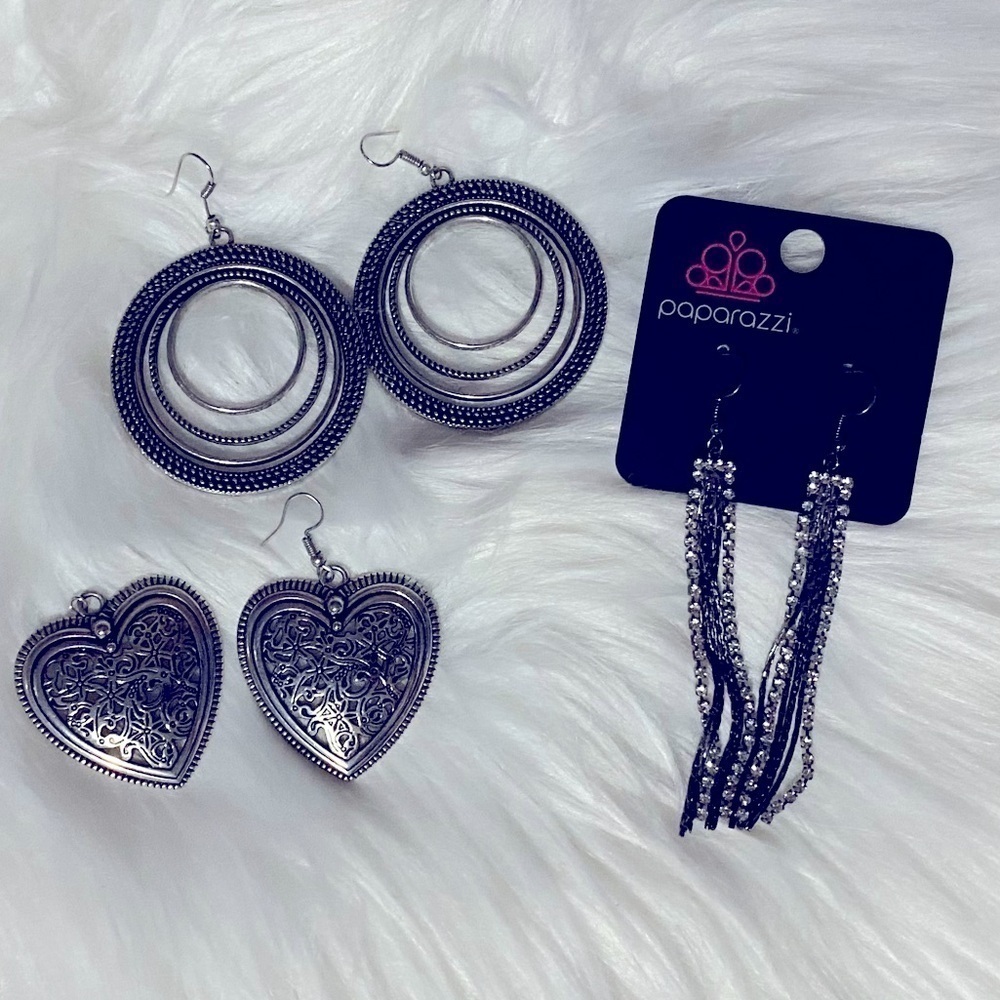 3 pairs‎ of Paparazzi Earrings